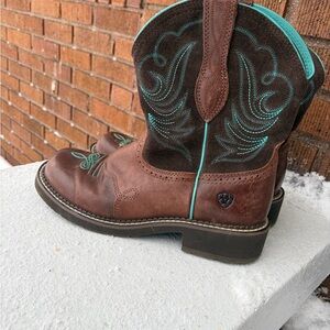 Ariat Western Boots with Turquoise Stitching